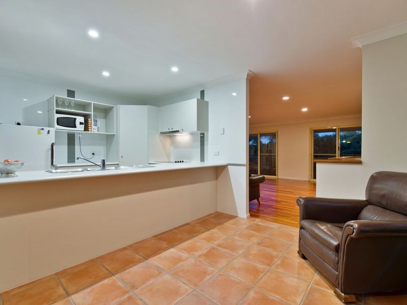 6 Hopman Court, Oxenford QLD 4210