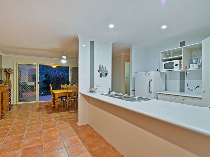 6 Hopman Court, Oxenford QLD 4210