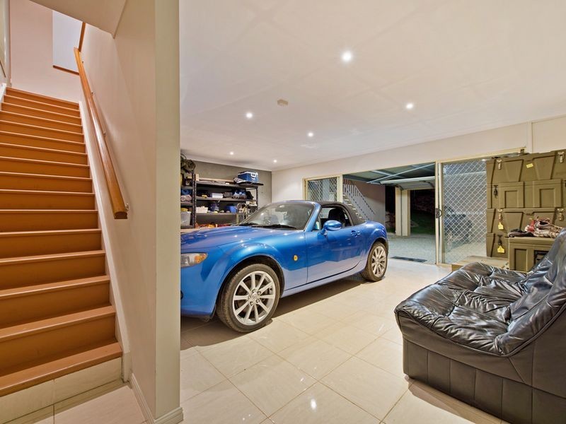 6 Hopman Court, Oxenford QLD 4210