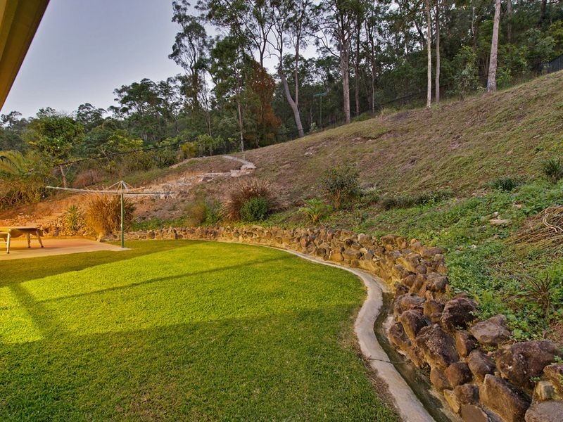 6 Hopman Court, Oxenford QLD 4210