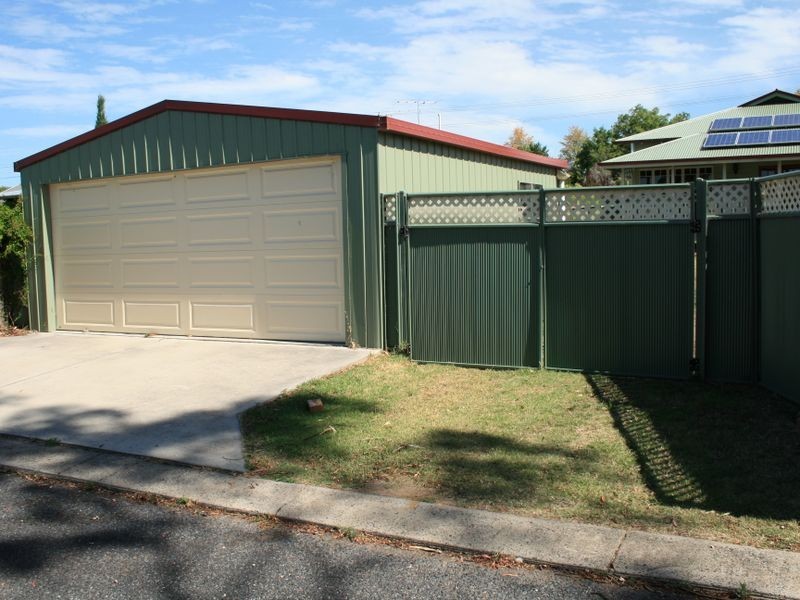 33 Locke Street, Warwick QLD 4370