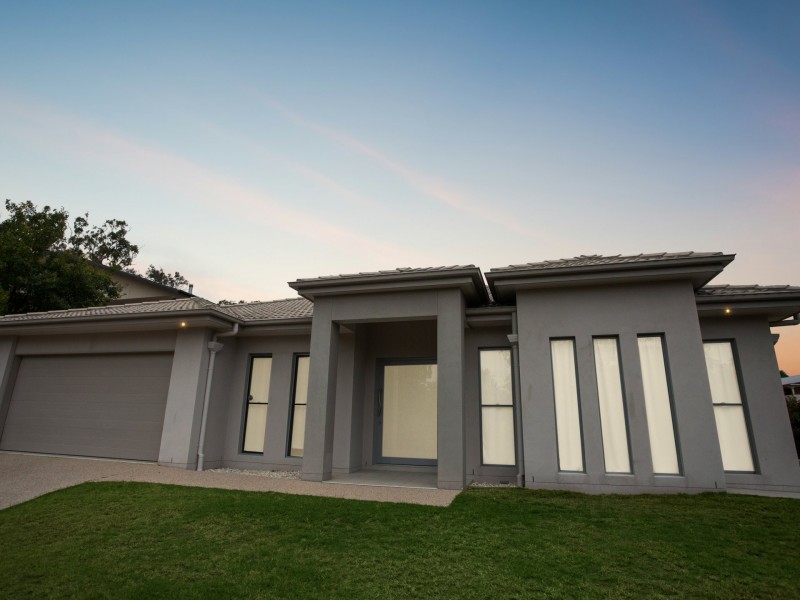2 Rodeo Drive, Warwick QLD 4370
