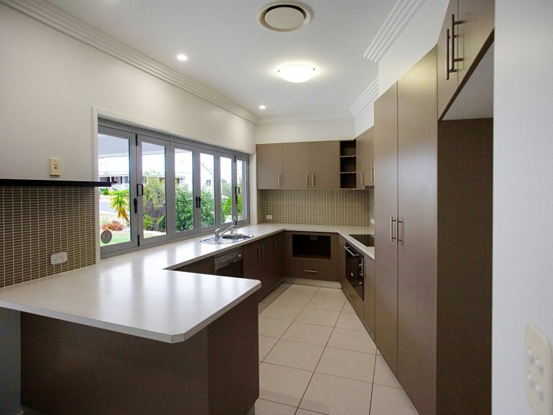 2 Rodeo Drive, Warwick QLD 4370