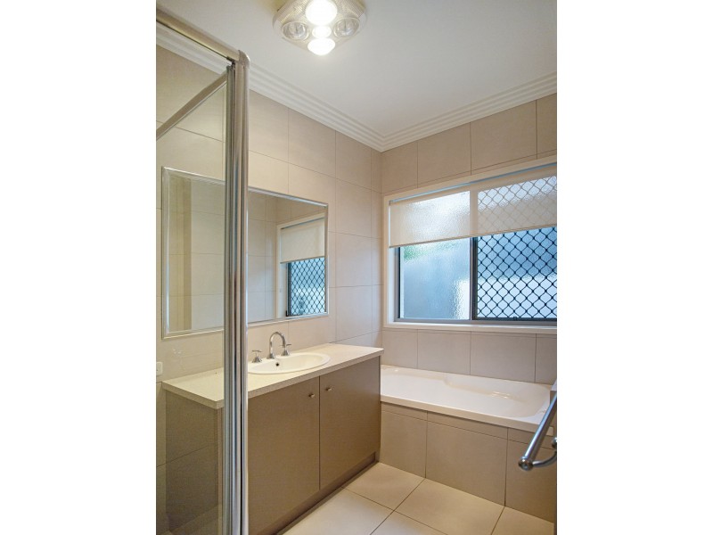 2 Rodeo Drive, Warwick QLD 4370