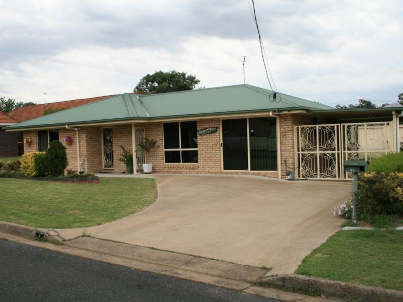 43 Wattle Avenue, Warwick QLD 4370
