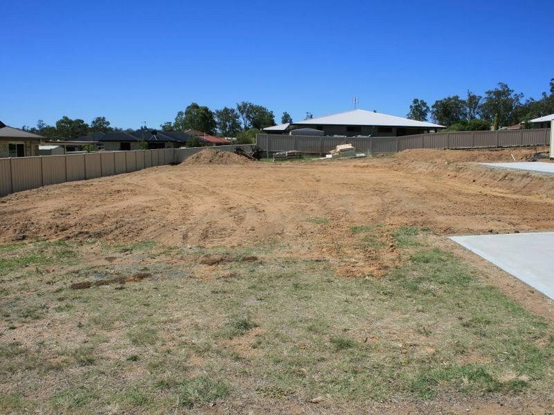 25 Rowland Street, Warwick QLD 4370