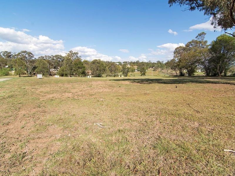 11 Coe Street, Warwick QLD 4370