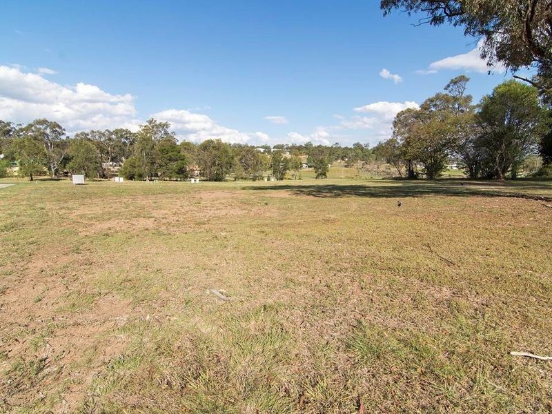 9 Coe Street, Warwick QLD 4370