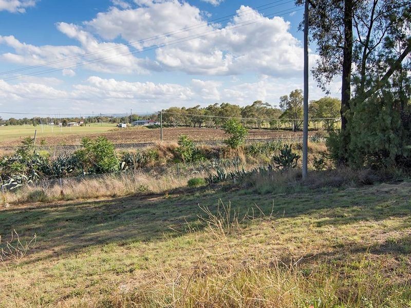 9 Coe Street, Warwick QLD 4370