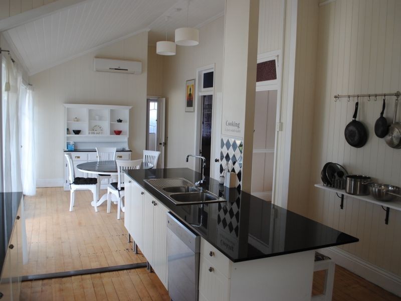 33 Pratten Street, Warwick QLD 4370