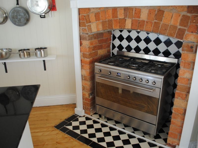 33 Pratten Street, Warwick QLD 4370