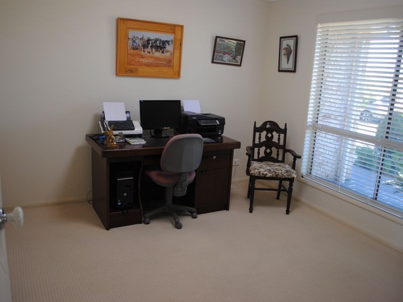 25 Doncaster Drive, Warwick QLD 4370