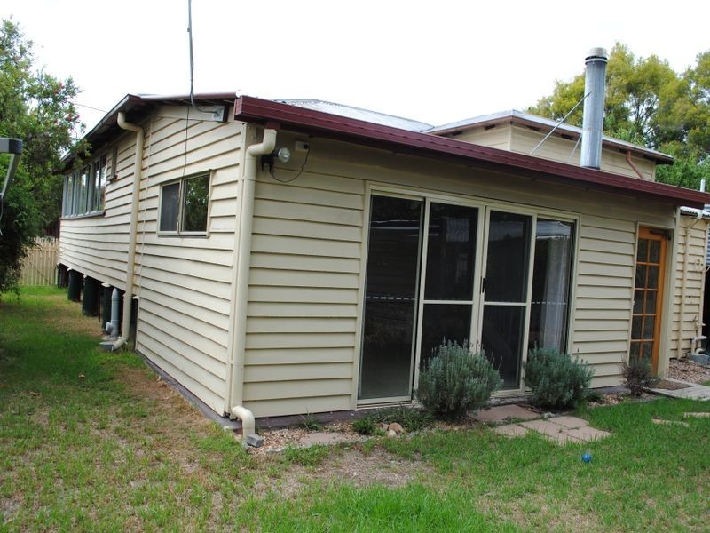 35 Myrtle Avenue, Warwick QLD 4370