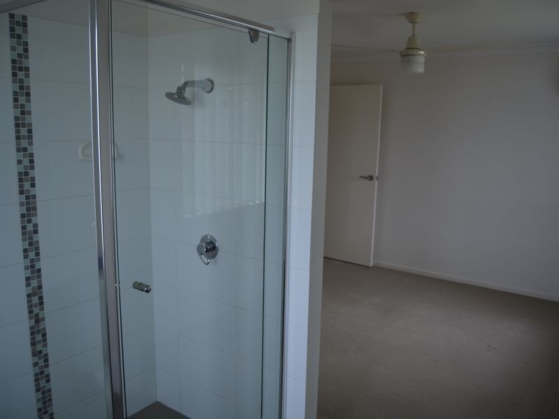 12 Capital Drive, Rosenthal Heights QLD 4370