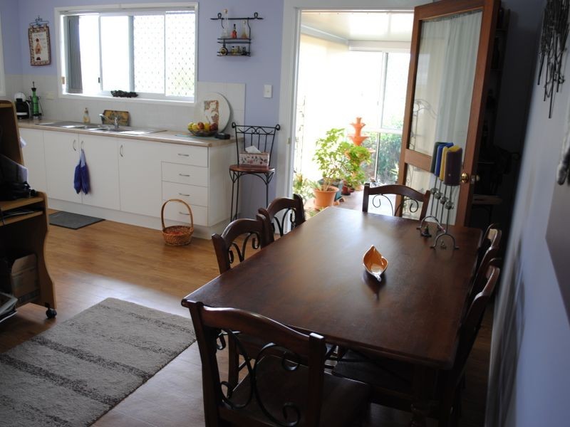 2/121 Locke Street, Warwick QLD 4370