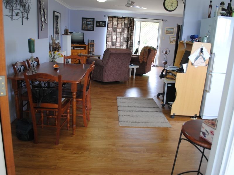 2/121 Locke Street, Warwick QLD 4370