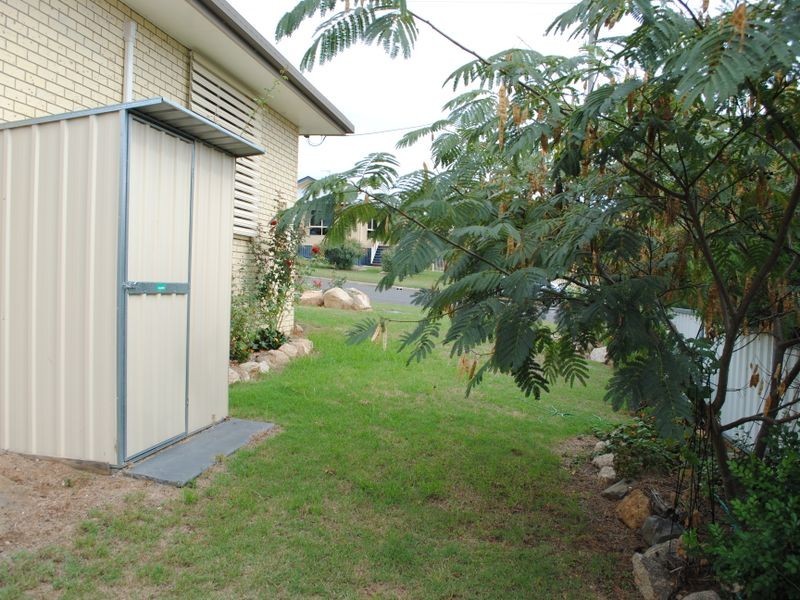 2/121 Locke Street, Warwick QLD 4370