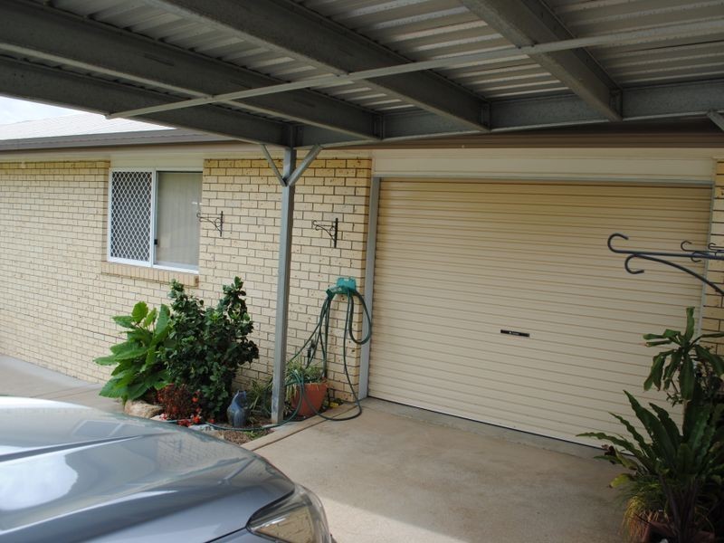 2/121 Locke Street, Warwick QLD 4370