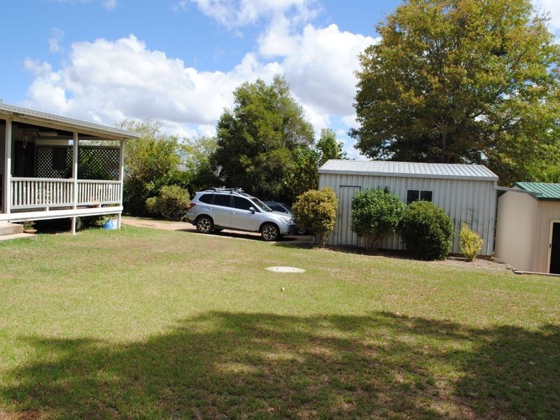 39 Little Warner Street, Warwick QLD 4370