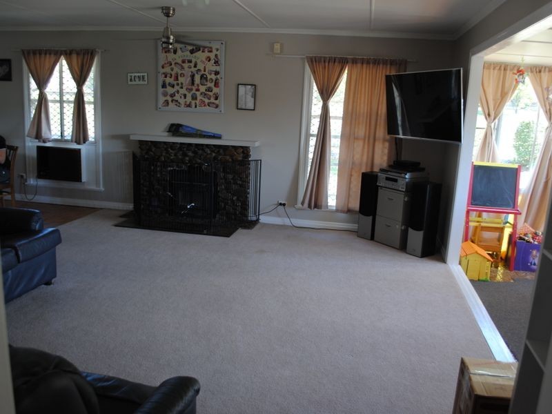 93 Locke Street, Warwick QLD 4370
