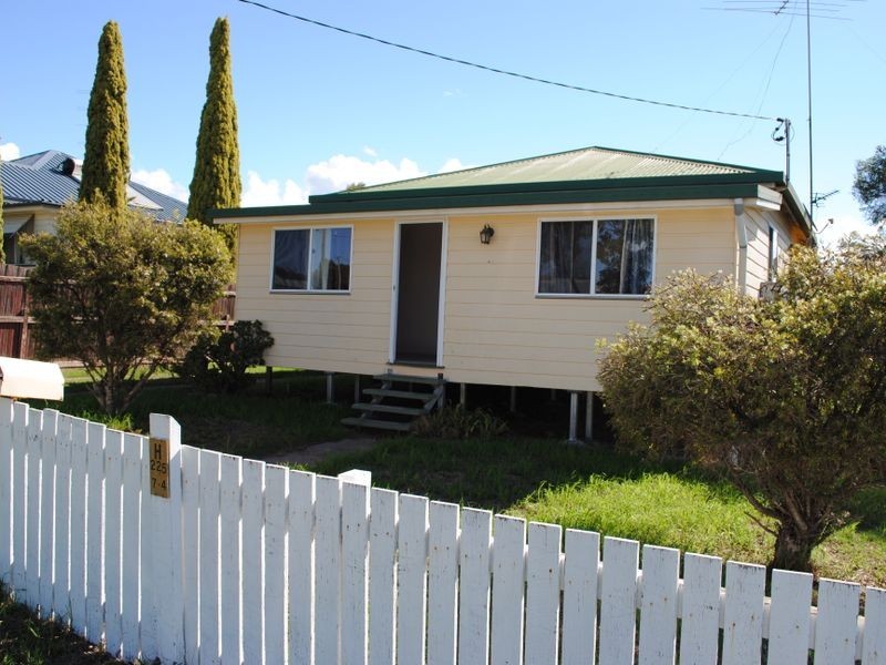 13 George Street, Warwick QLD 4370