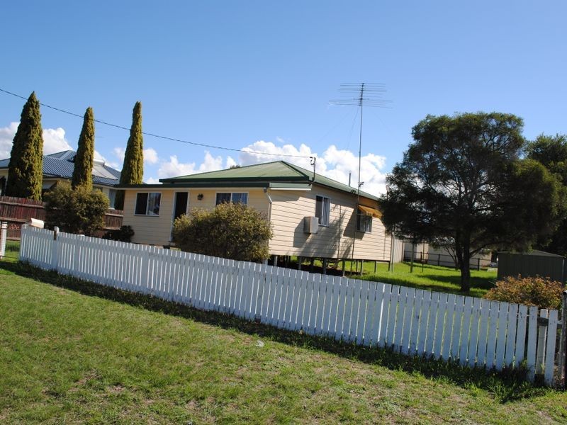 13 George Street, Warwick QLD 4370