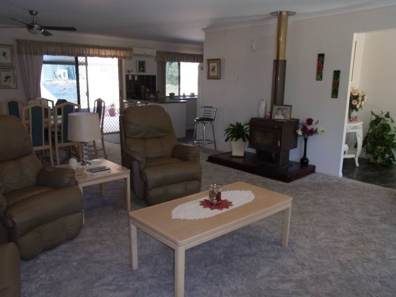 2738 Leyburn Cunningham Road, Pratten QLD 4370