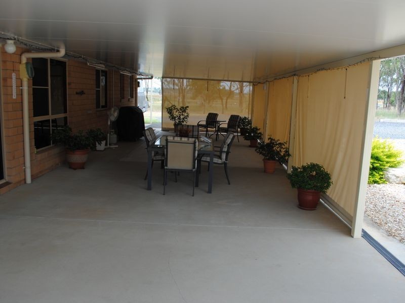 2738 Leyburn Cunningham Road, Pratten QLD 4370