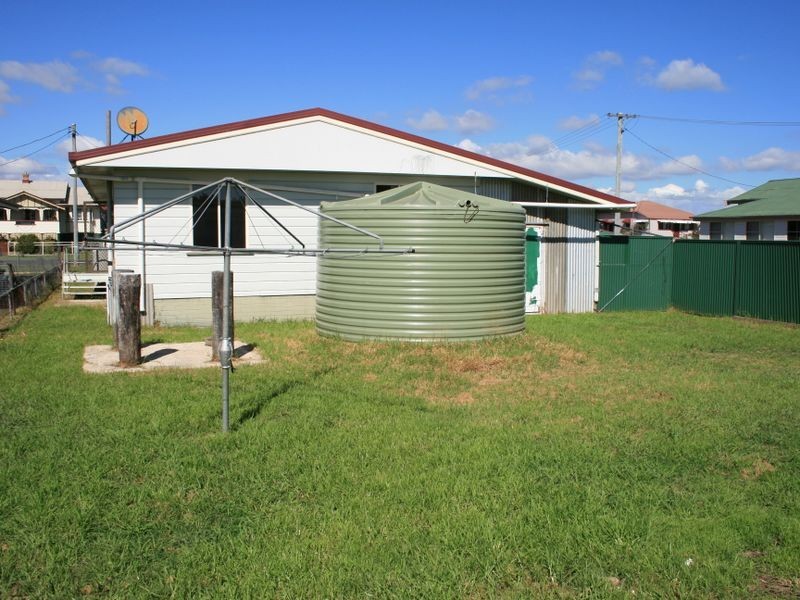 19 Albert Street, Warwick QLD 4370