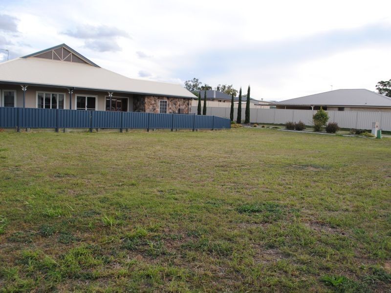 13 Ridgeview Road, Warwick QLD 4370