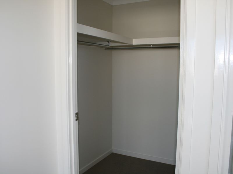 Unit 1 20 Lookout Place, Warwick QLD 4370