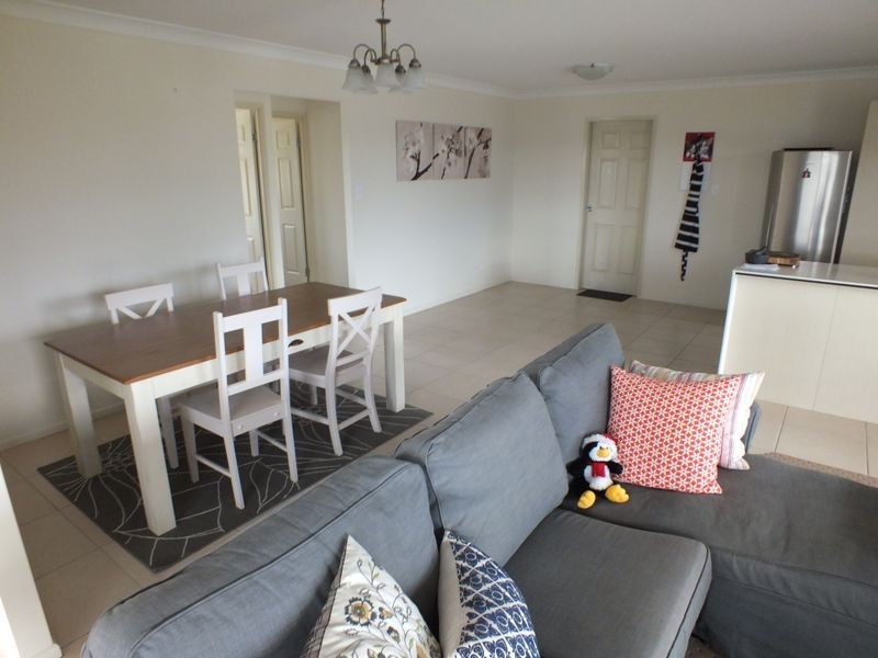 1/3 & 2/3 COULSELL ST, Womina QLD 4370