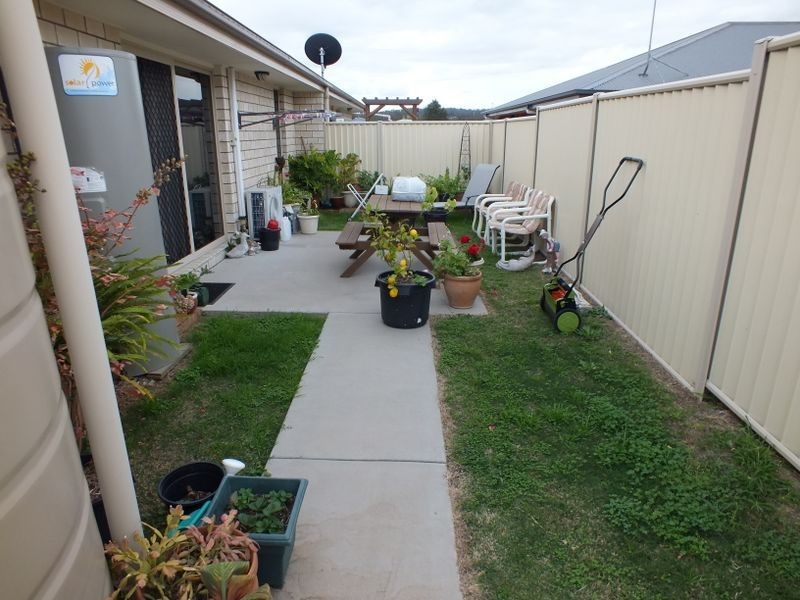 1/3 & 2/3 COULSELL ST, Womina QLD 4370