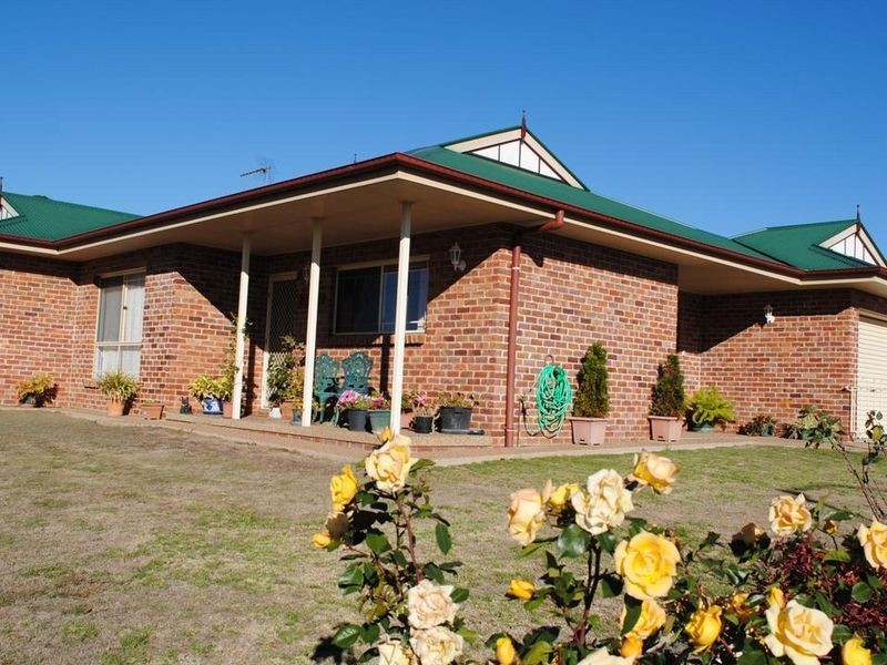 2 ADRIENNE COURT, Warwick QLD 4370