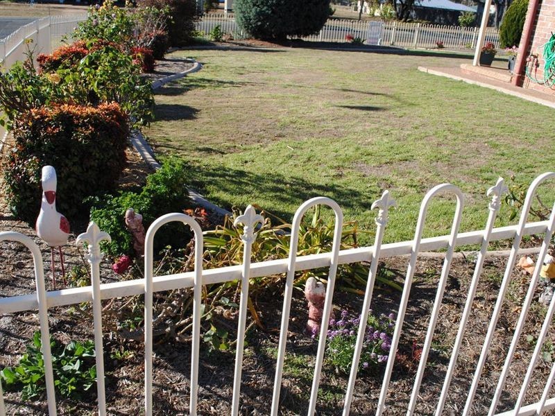 2 ADRIENNE COURT, Warwick QLD 4370