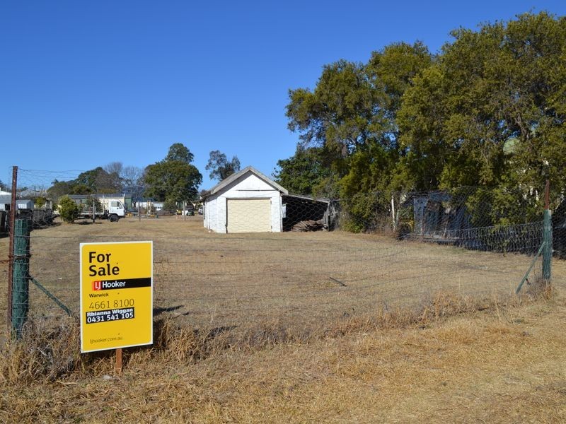 33 Rose Street, Warwick QLD 4370