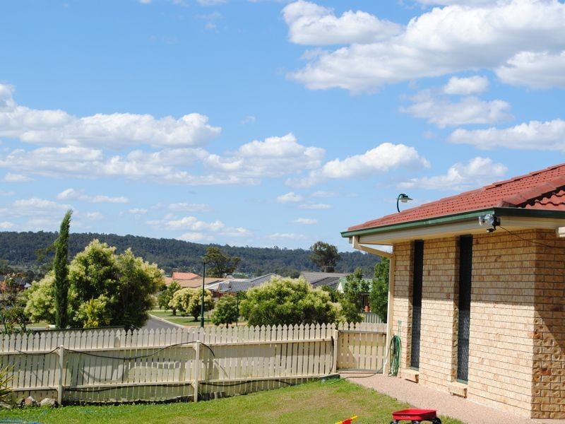 30 Doncaster Drive, Warwick QLD 4370
