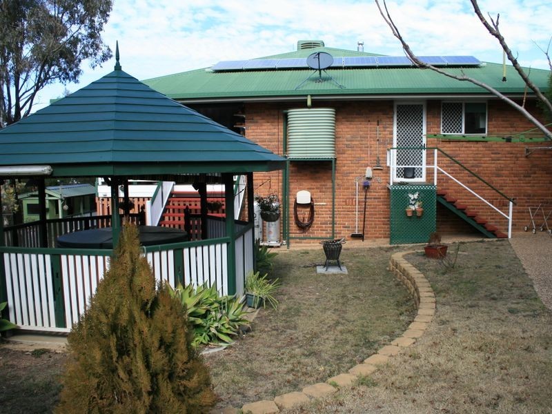 12 Daniel Drive, Warwick QLD 4370