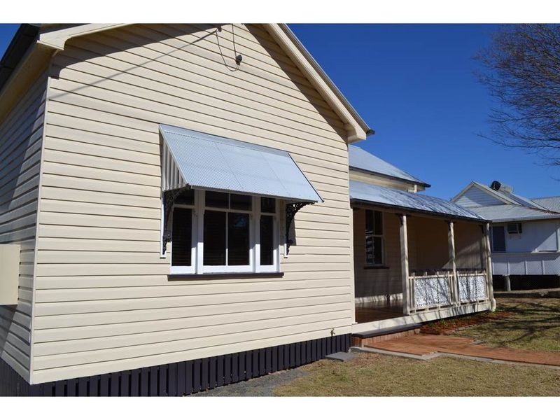 34 Glen Road, Warwick QLD 4370