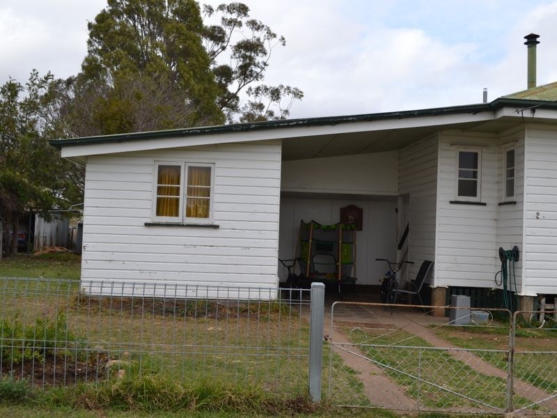 2 Mill Street, Warwick QLD 4370