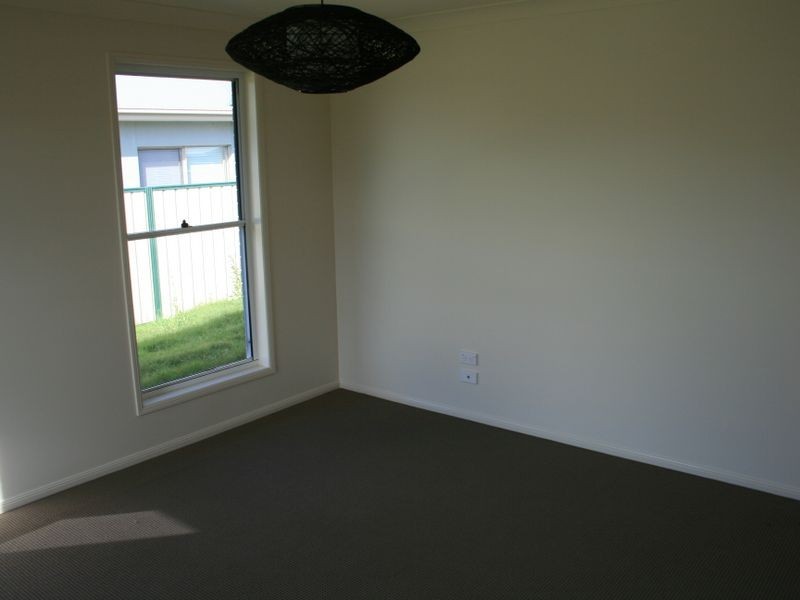 15 Floribunda Avenue, Warwick QLD 4370