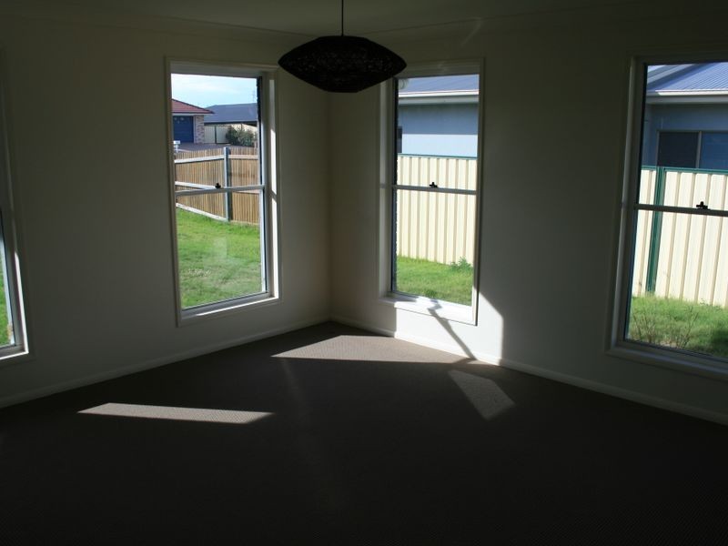 15 Floribunda Avenue, Warwick QLD 4370