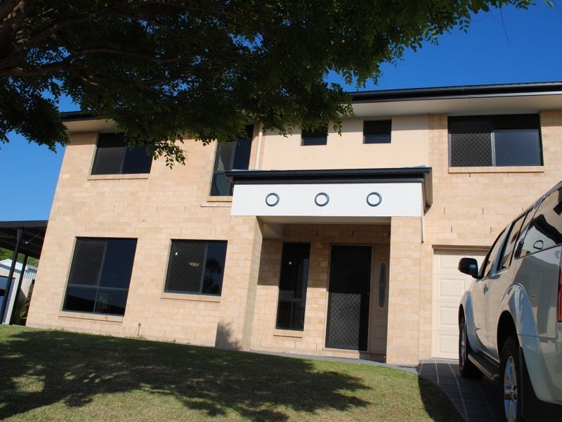8 Hughes Place, Warwick QLD 4370