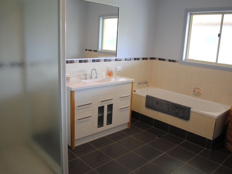 98 Upper Wheatvale Road Deuchar via, Warwick QLD 4370