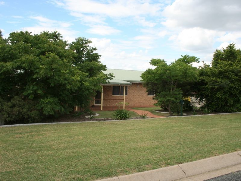 9 Johnson Street, Warwick QLD 4370
