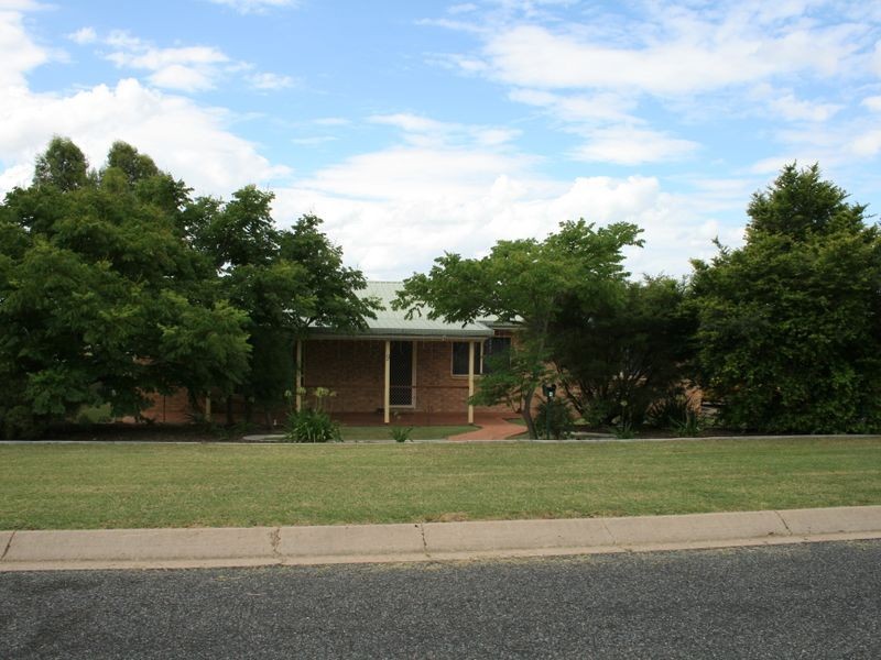 9 Johnson Street, Warwick QLD 4370