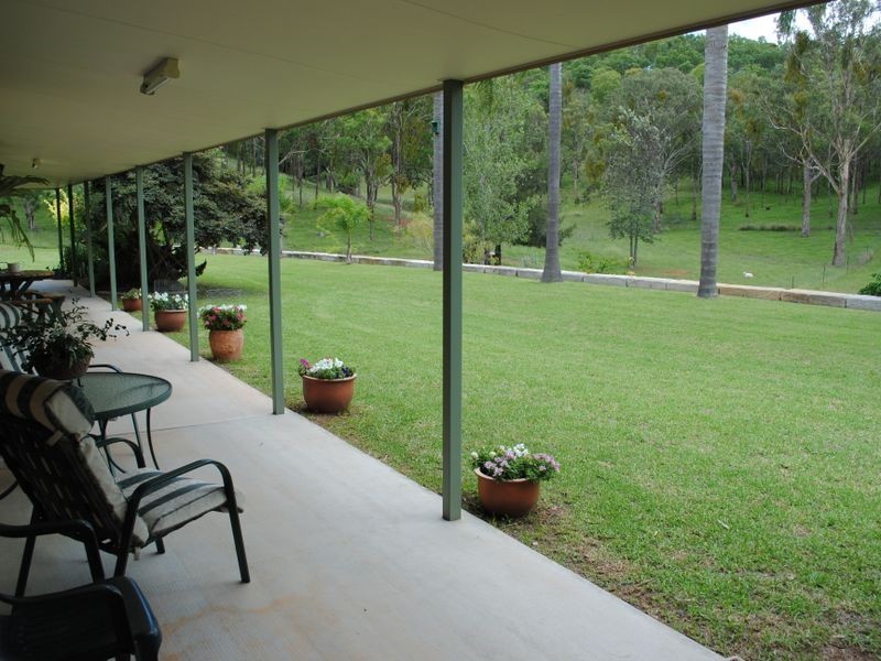 19 Sand Road, Cherry Gully QLD 4370