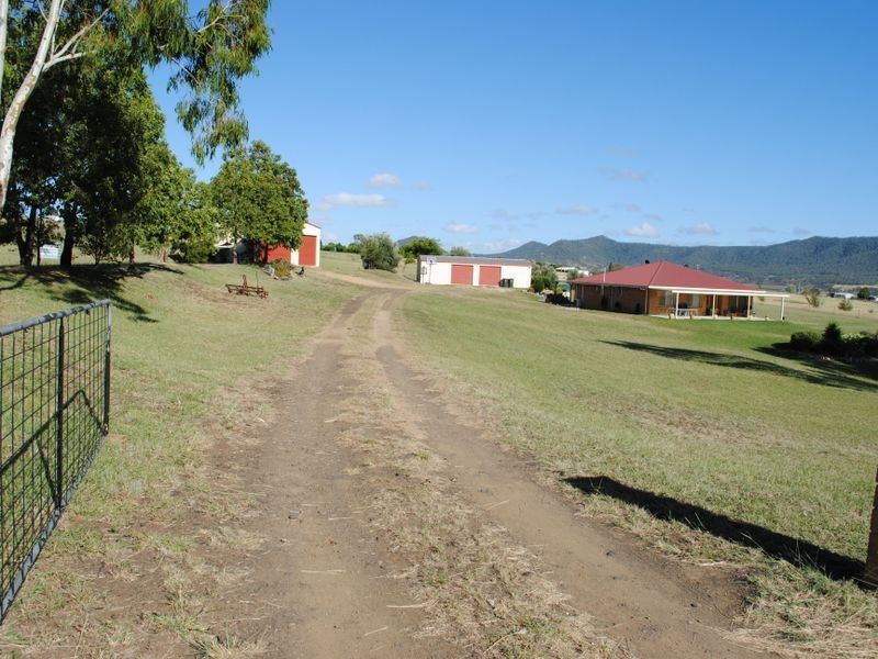 42 Potters Road, Warwick QLD 4370