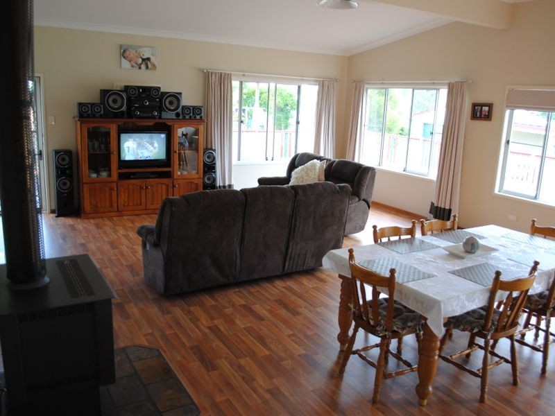 9 Gibson Road, Warwick QLD 4370