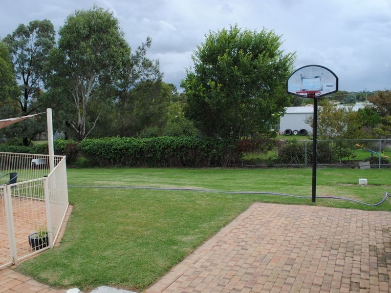 9 Gibson Road, Warwick QLD 4370